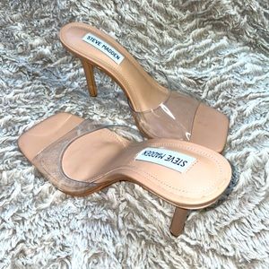 Steve Madden Signal Clear- size 6
